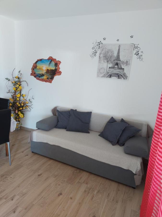 Apartment Valeria Лопар Экстерьер фото