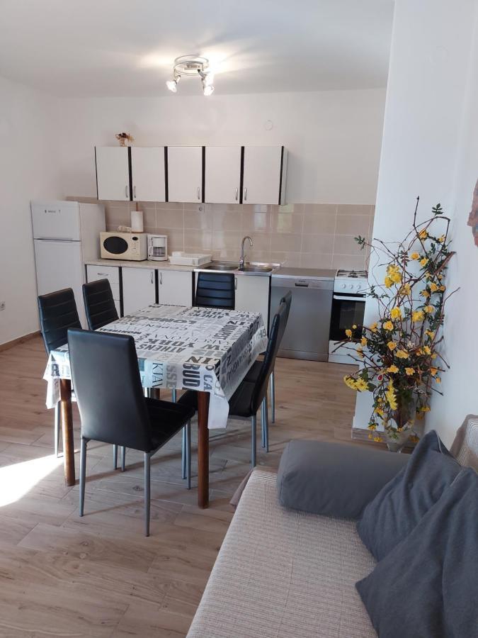 Apartment Valeria Лопар Экстерьер фото